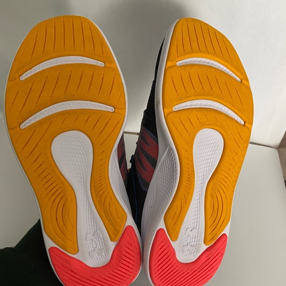 Under Armour black sneakers NWOT - Picture 3 of 5